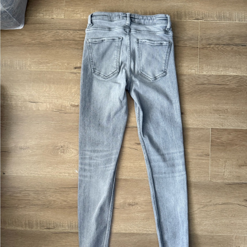 Zara Women's Light Gray Skinny Jeans